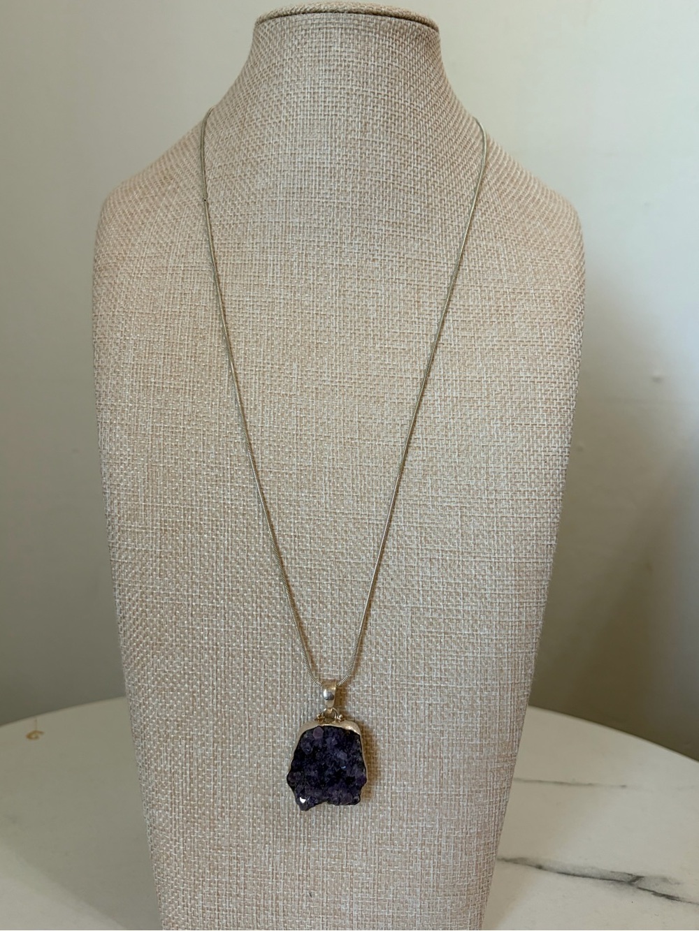 Amethyst Druzy in 925 Silver Setting with 925 Silver Chain - Picture 4 of 8